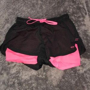 💗 Breathable Workout Shorts with Pink Underlay